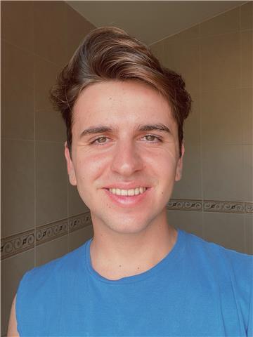 Estudiante de carrera en Estudios Ingleses se ofrece para dar clases de repaso de inglés. Niveles A1-B2
