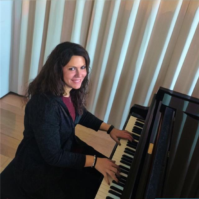 Clases de piano y/o lenguaje musical personalizadas para todas las edades y todos los niveles (también opción online)