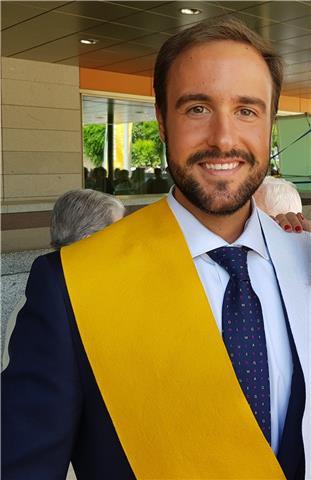 Maestro especialista de inglés y science en primaria. Actualmente trabajo en un colegio concertado de la CAM y recientemente estuve como profesor en los Estados Unidos por más de 1 año de duración.🇺🇸
Soy también Maestro de educación infantil y Primaria 