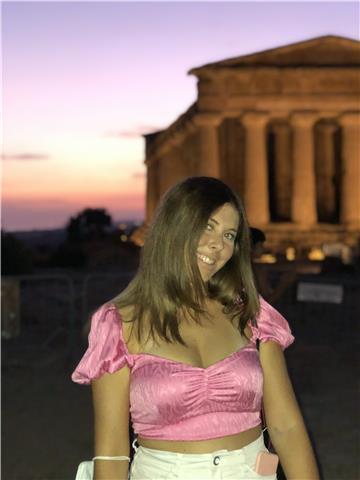 Si impartiscono lezioni di inglese a studenti di tutte le età