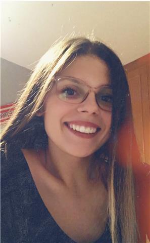 Profesora de inglés y lengua dará clases desde Madrid