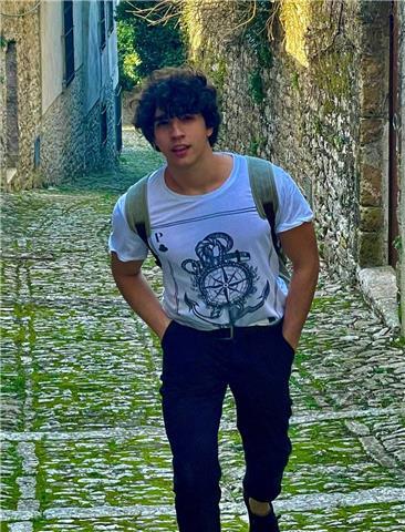 ragazzo di 20 anni offre lezioni private di inglese in Provincia di Trapani