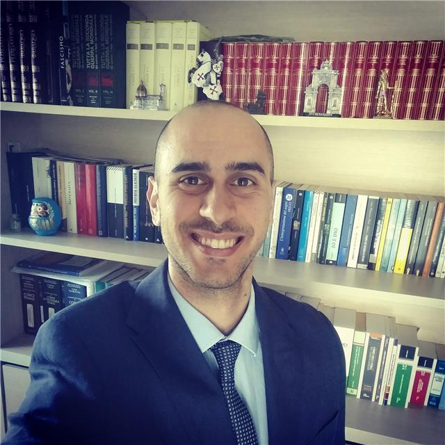 Insegnante di diritto presso scuola privata