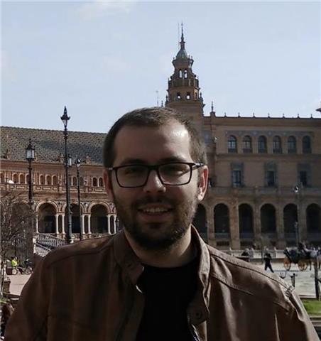 Doy classes de programación(online): java, python, kotlin, android