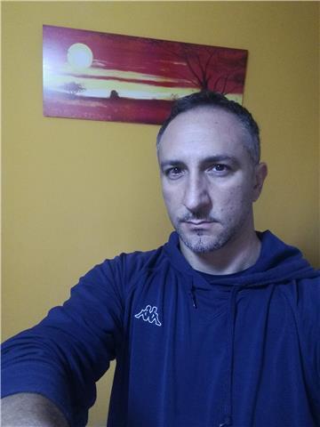 Personal trainer , offre lezioni online, dòpo una breve intervista possiamo concordare una lezione di prova, ùn programma di allenamento adatto a te