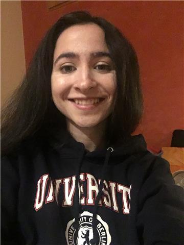 Studentessa di scienze politiche offre lezioni private di inglese, francese, spagnolo e italiano per stranieri ho