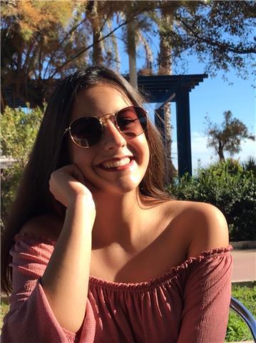 Profesora con más de 5 años de experiencia