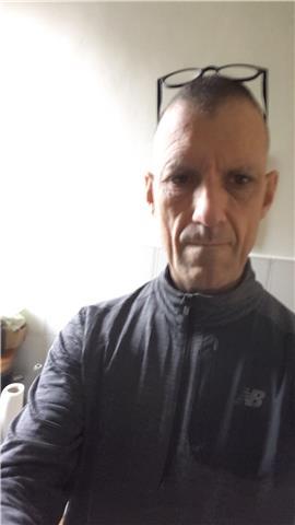 Conversational english. put your english directly into practical dialogue with madre lingual speaker from new york. lessons in firenze or vicinity. requires knowledge of basic grammar, no speaking experience necessary. using cultural subjects learn to thi