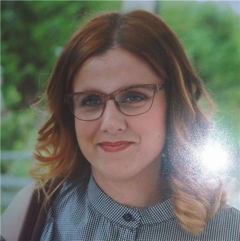 Laureata in Giurisprudenza ed ex stagista Tribunale impartisce ripetizioni private di diritto per scuole superiori ed università