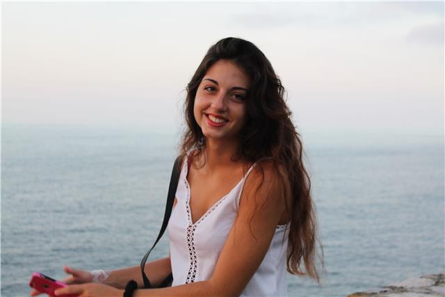 Profesora particular con experiencia en inglés, materias de primaria, bachiller de humanidades y sociales, derecho y criminología