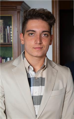 Diplomato in ragioneria, al primo anno in studi per l'economia e l'impresa