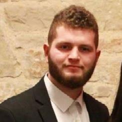 Sono uno studente di ingegneria civile a Bari, offro lezioni private di ripetizione a domicilio in Molfetta, ho buone doti di insegnamento e ottime competenze