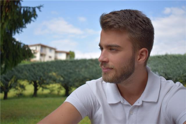 Doy clases de todo tipo fines de semana a cualquier hora. maxima disponibilidad. mi objetivo es poder vivir por cuenta propia