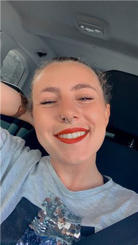 Ciencias naturales a niños, de toda clase, soy una chica muy aplicada, y siempre con ganas de aprender, podría ayudar a estudiar fol también para adolescentes que estén en ciclos, o cualquier cosa. siempre tengo interés por aprender, según lo que quieran 