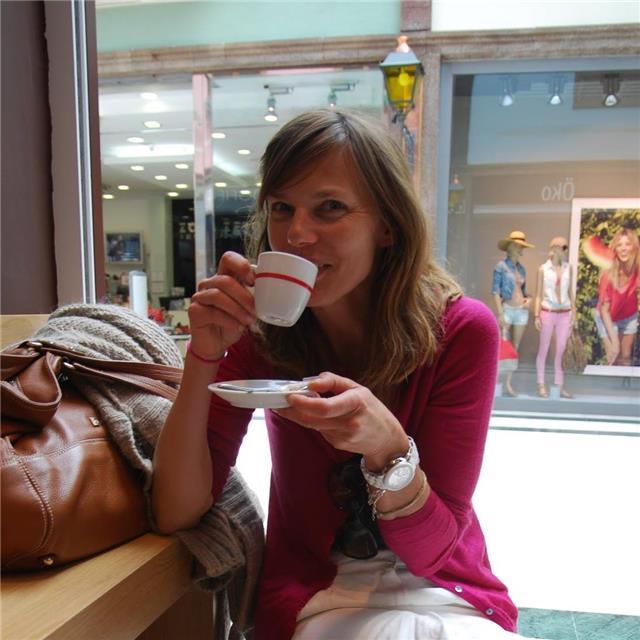 Alemán por nativa y egresada en traducción