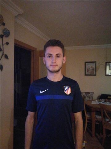 Realizo entrenamientos para todo tipo de personas con distintos objetivos, ya sea ganar masa muscular, perder grasa, aumentar rendimiento... si tienes ganar de aprender y mejorar has dado con la tecla!