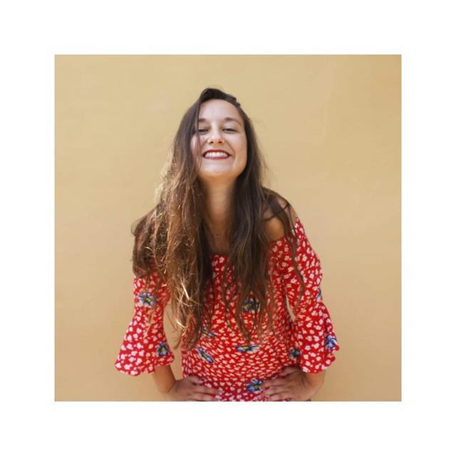 Guida turistica e laureata in lingue e letterature straniere impartisce lezioni o ripetizioni di lingue (francese, inglese, spagnolo)