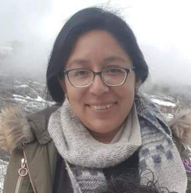 Soy profesora de matemáticas para niños de 8a 12 años y adolecentes de 13 a 18 años