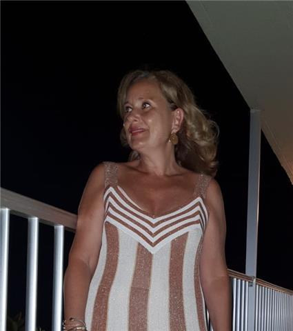 Profesora de educación primaria y ESO, con más de 20 años de experiencia