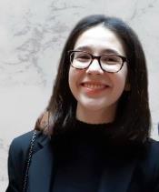 Graduada en traducción e interpretación con experiencia en la enseñanza de idiomas