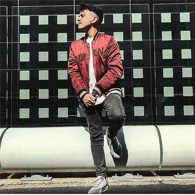 offro ripetizioni da studente