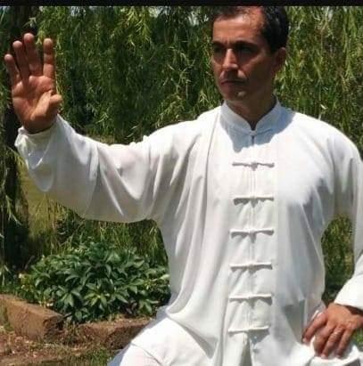 Insegnante di tai chi chen riconosciuto dal coni, propone lezioni di tai chi individuali e di gruppo