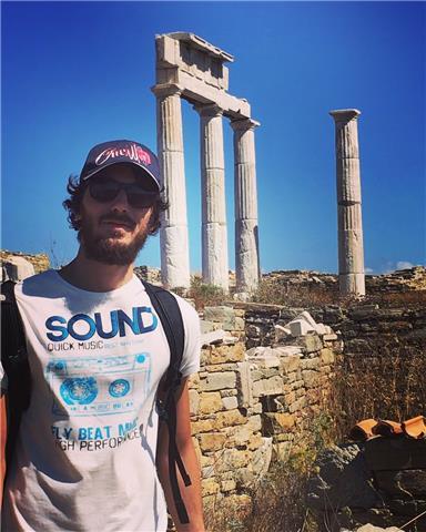 Insegnante di italiano filosofia e storia per scuole medie e superiori