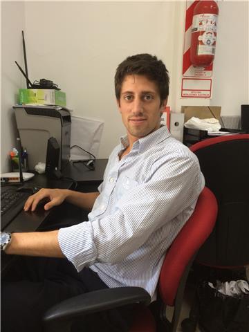 Profesor de contabilidad con amplia experiencia