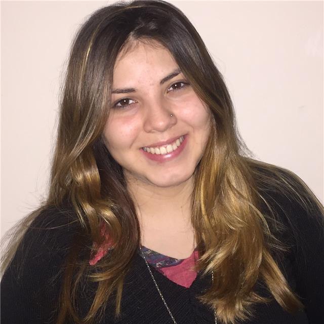 Universitaria avanzada en Lic. en Trabajo Social y estudiante de Ciencias de la Educación. 4 años de experiencia en apoyo escolar a niños y jóvenes. Métodos didácticos e inclusivos