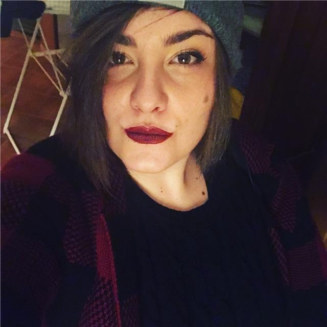 Laureata in mediazione linguistica e culturale offre lezioni di spagnolo per studenti e adulti