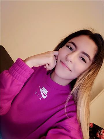 Profesora de español nativo, ofrezco clases a domicilio en Sevilla y clases online
