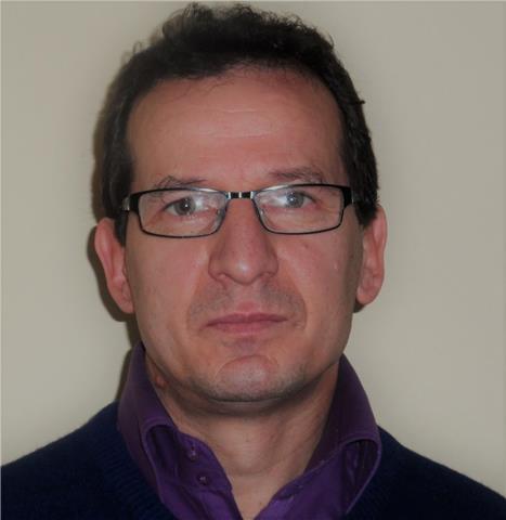 laureato in teatro offro un spettacolo brillantisimo per chi ama no la matematica i numero e un perssonagio che vuole scappare ma noi dobbiamo recuperarsi i ribeli ciao