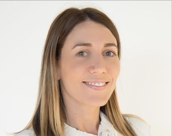 Profesora de hatha vinyasa yoga certificada 500 ryt adultos y niños