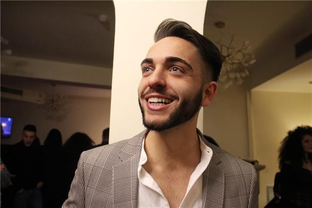 Ciao! sono un giurista laureato con lode, specializzato in diritto dell'energia e dell'ambiente e ho l'abilitazione all'insegnamento. sono disponibile a seguirvi nel vostro percorso di studi in ambito giuridico con grande competenza e passione!