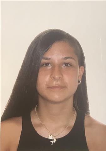 Estudiante de bachillerato social muy empató a y paciente dispuesta a dar clases de matemáticas a niños de primaria
