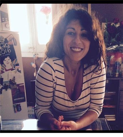 Laureata in lingue, con sei anni di esperienza all'estero, offre ripetizioni di inglese e spagnolo