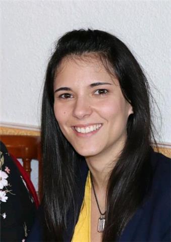 Profesora de educación primaria especializada en innovación e investigación educativa, particularmente matemática