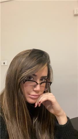 Diplomata al Liceo Linguistico, studentessa universitaria offre lezioni di italiano