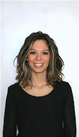 Laureata e con diploma di master offre ripetizioni in materie umanistiche per qualsiasi livello di istruzione e scientifiche fino alla 3^ media