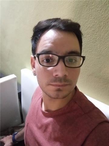 Licenciado en Enfermeria con Diplomatura en Cuidados Criticos y Nefrologia