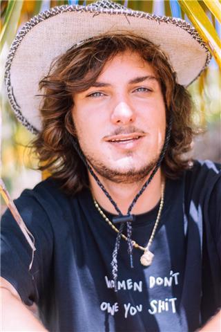 Je parle couramment espagnol, Je viens de République Dominicaine et je suis apte à donner des cours, j’ai un baccalauréat ES