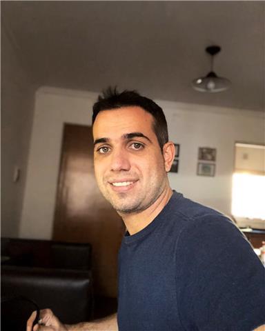 Profesor y traductor de inglés egresado de la universidad nacional de cordoba. foco principal todas las habilidades de la lengua