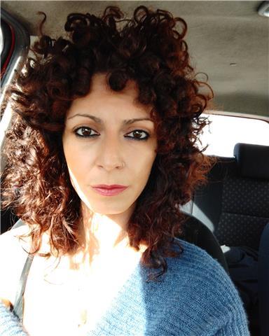 Salve sono Giulia e sono disponibile ad impartire lezioni di italiano su Napoli