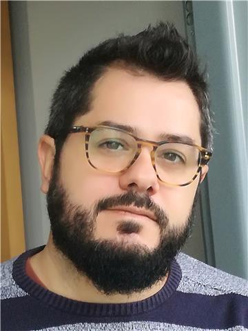 Psicologo especializado en educación con gran experiencia