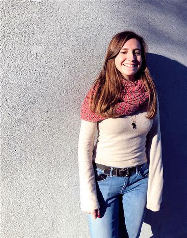 Estudiante de tercero de grado de enfermeria,doy clases de quimica y biologia