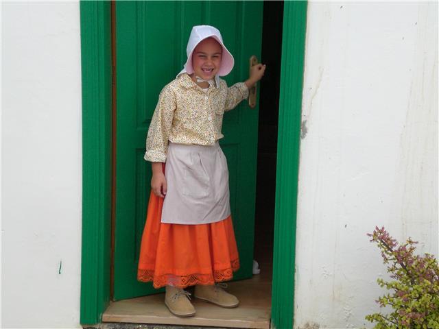 Doy clases particulares económicas de inglés para personas de cualquier edad inclusive niños. puedo ayudar en asignaturas de ciencias hasta bachiller
