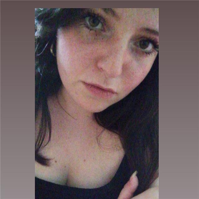 Studentessa offre ripetizioni private in letteratura, arte e filosofia