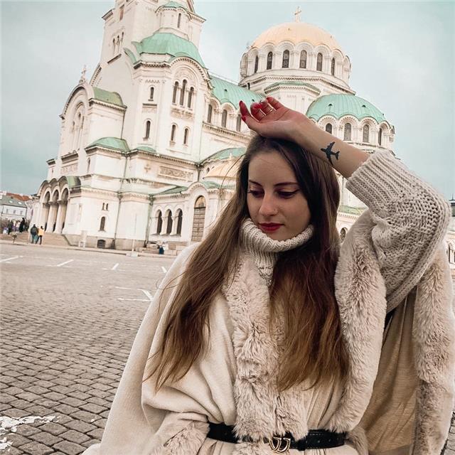 Studentessa laureata in Mediazione Interlinguistica e interculturale, offro ripetizioni di lingue straniere: inglese, francese, tedesco, spagnolo