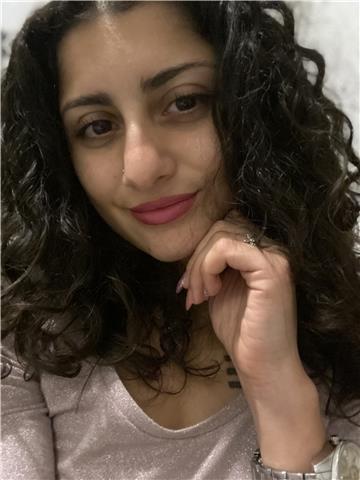 Studentessa universitaria in lingue e letterature straniere offre ripetizioni di spagnolo, e aiuto compiti in materie umanistiche