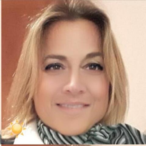 Laureata in lettere ed esperta settore turistico impartisce lezioni private di italiano, storia, geografia, inglese, francese e materie turistiche